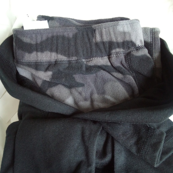 Gap Kids DC Comics Batman 2pc PJ set - Picture 3 of 6